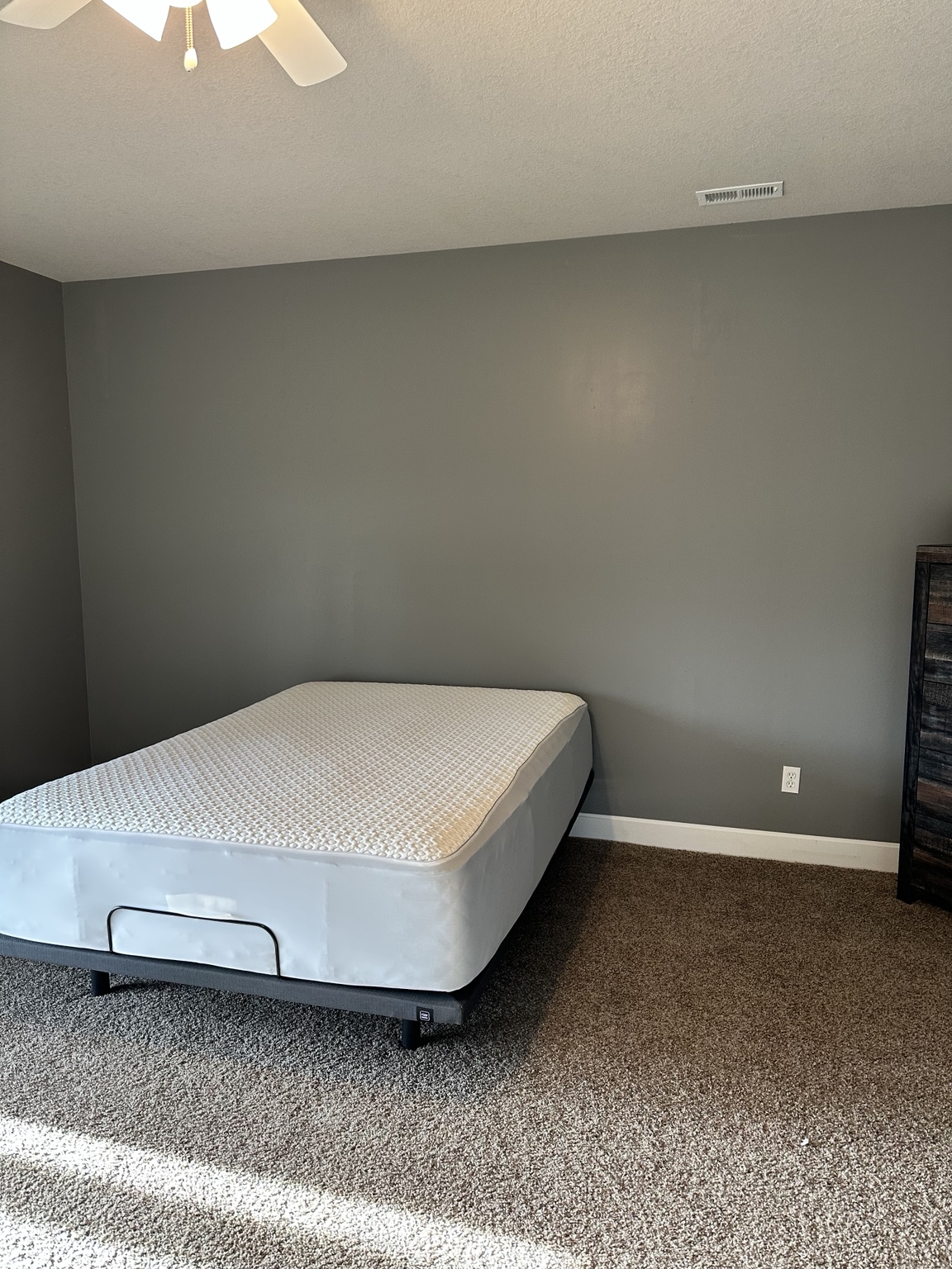 Freshly painted bedroom by Color Right Painting