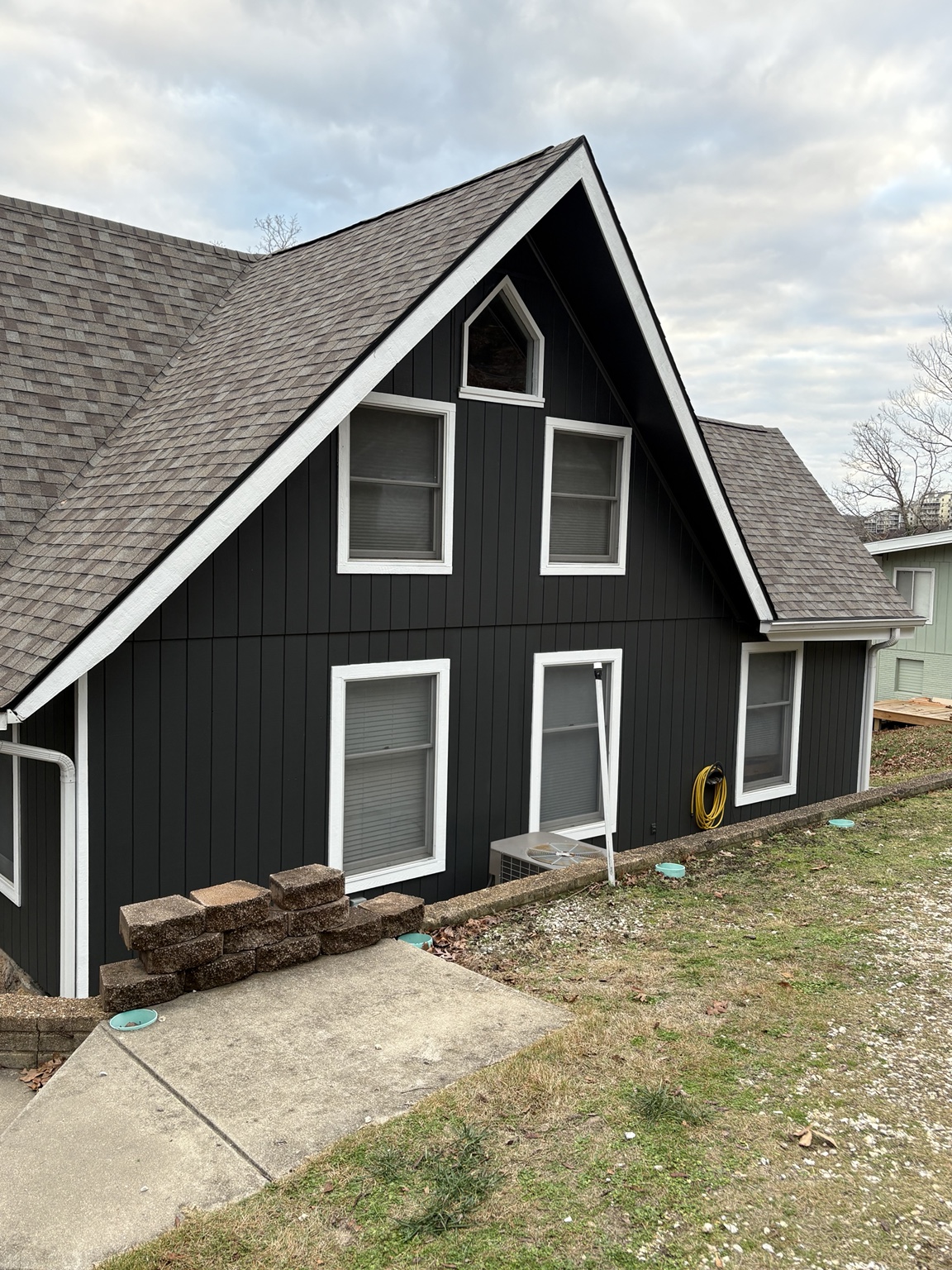 Painted Lake of the Ozarks home by Color Right Painting